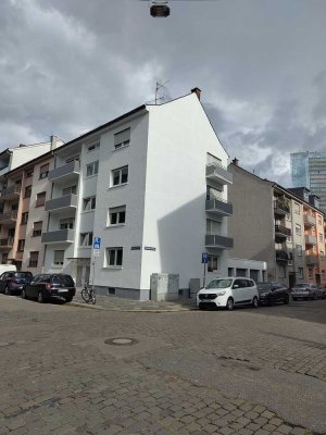 Top-Lage Lindenhof - Saniertes 8-FH in mit Baugenehmigung für Verdopplung der Wohnfläche