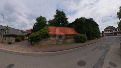 GROßZÜGIGES ANWESEN MIT AUSBAUPOTENZIAL