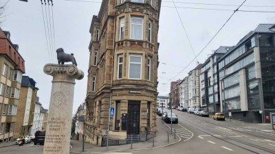 WG möglich! Perfekte 4-Zimmer im Loriot-Haus,großes Bad,2 x WC,Wohnküche,Top-City-Lage,ÖPNV am Haus