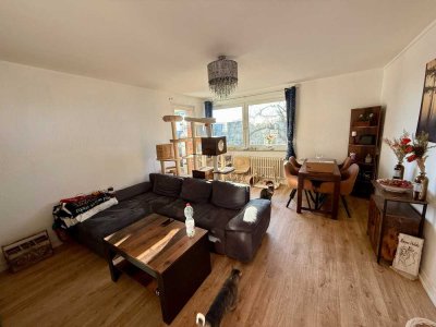 Gut geschnittene, vermietete 3-Zimmer-Wohnung mit Loggia