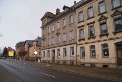 Mehrfamilienhaus zum Sanieren in Hainichen