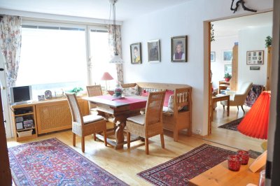 GOLFPLATZ - BLICK; Twin-Penthouse direkt oberhalb des Gasteiner Golfplatzes mit herrlicher Aussicht auf diesen; - und auf das ganze Gasteinertal. Geschmackvolle Einrichtung und Ausstattung. Zweitwohnsitz.