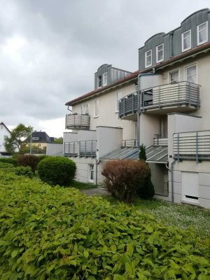 3,5 Raumwohnung mit Balkon und Außenstellplatz in Cracau zu vermieten