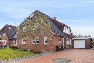 Bezaubernde Einfamilien-Doppelhaushälfte mit ausgewählter Ausstattung wie z. B. Stellplatz fü