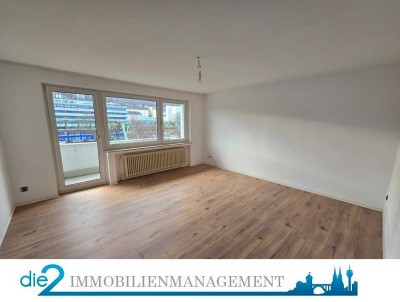 Frisch renovierte 3 Zimmer mit Balkon und Aufzug in Barmen!