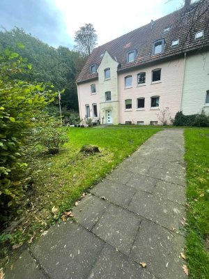 3-Zimmer-Dachgeschoss-Wohnung im Grünen zu vermieten