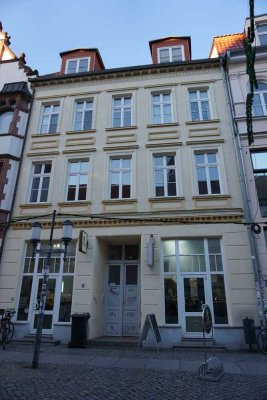 Große 3-Zimmer-Wohnung im sanierten Altbau im Zentrum Greifswalds
