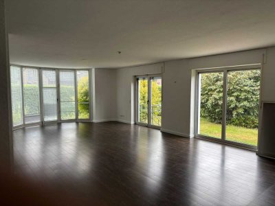 Attraktives Haus in Meerbusch-Bovert mit separat zugänglicher Nutzfläche (Archiv, Lager, etc.)