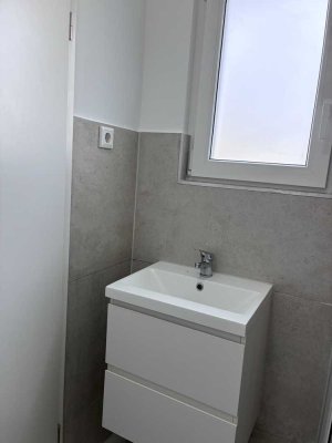 Bungalow Style im Grünen, besonderes Wohnen für Individualisten, 2ZKB + Platz für Hobby