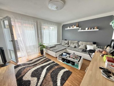 Moderne Wohnung mit Balkon