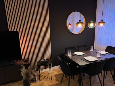 Freundliche und modernisierte 3-Raum-Wohnung mit gehobener Innenausstattung mit EBK in Hannover
