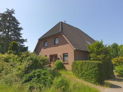 Wohnhaus mit großem Gewächshaus auf 6.000 m²