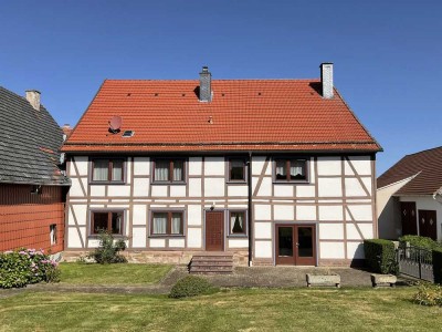 Geräumiges Fachwerkhaus mit viel Platz und großem Grundstück