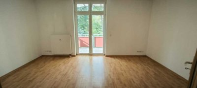 Klein aber geil - 2 Zi Wohnung mit interessanten Kurven