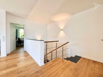 LUXUS FÜR DIE GANZE FAMILIE � Exklusives Einfamilienhaus mit Sauna und uneinsehbaren Garten!
