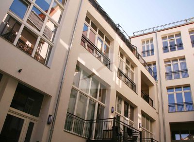* MEGA Loft im Hinterhaus * Bodentiefe Fenster * Kaufhaus Held * Bezug 2026 mgl *