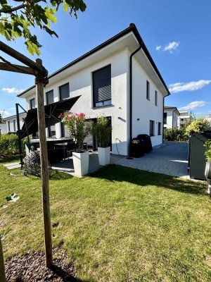 Wunderschöne Doppelhaushälfte in Feldrandlage! - Besigheim