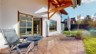 Ihr neues Zuhause in Ottobrunn / Riemerling: Stilvolle 5 Zimmer Doppelhaushälfte mit Gartenparadies