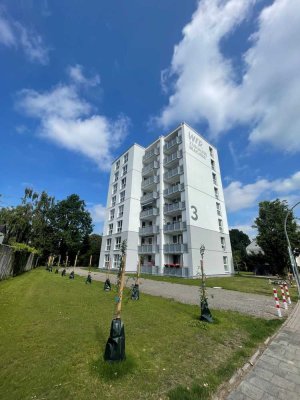 Geräumige 3-Zimmer-Wohnung mit Bad, Balkon und Keller