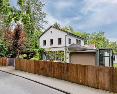 Geräumiges 7,5-Zi.-Haus mit Garage in Frankfurt-Oberrad, Bj. 1968