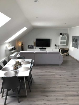 Helle Dachgeschosswohnung in Bruchköbel
