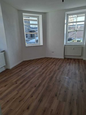 Kernsanierte 2-Zimmer Erdgeschosswohnung in Hof - sofort bezugsfrei