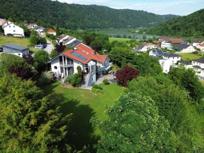 Exklusives Doppelhaus mit Donau-Panoramablick -  Ruhige Lage + Top-Ausstattung + Provisionsfrei