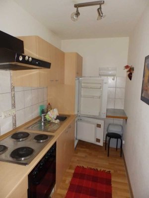 Helle 1-Zimmer Wohnung im 4. OG mit Garage in Heidelberg-Boxberg