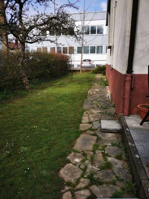 3-Zimmer-Erdgeschosswohnung mit schönem Garten und Wintergarten