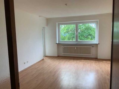 2 Zimmer mit Balkon in ruhiger Lage