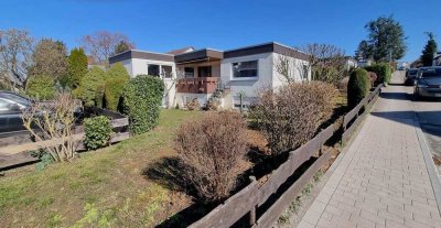 Winkelbungalow mit Einliegerwohnung – Raumwunder in ruhiger Lage!  Ohne Makler - provisionsfrei -