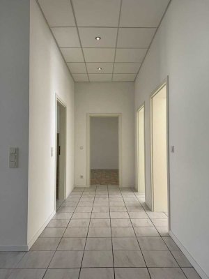 3 Zimmer inkl. Wohnküche, 97qm Nähe Krankenhaus/Finanzamt
