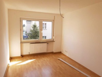Dreizimmerwohnung mit Balkon in Rodgau-Weiskirchen