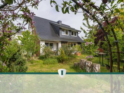Saniertes Mehrfamilienhaus mit 4 Wohneinheiten in Groß Grönau