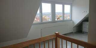 3,5-Zi-Maisonette-Whg in Pforzheim (Wartberg) zu vermieten. Maklerfrei