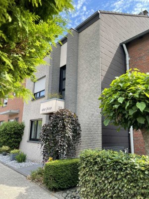 Neu sanierte 2-Zi. Wohnung in 3-FH - Nähe Schmölderpark