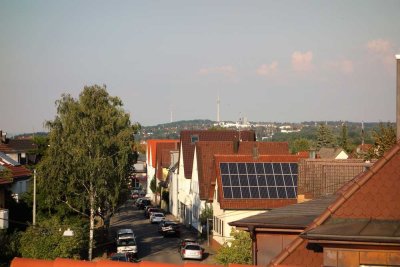 Möblierte, schöne DG-Maisonette (ruhig & hell) in Stg.-Vaihingen mit Terrasse