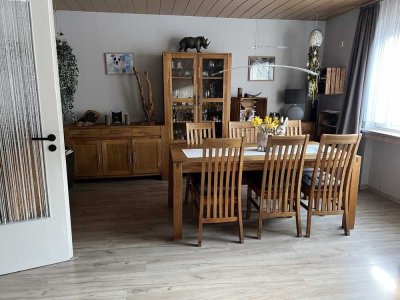 4-Zimmer Whg. mit Dusche u Badewanne - in ruhiger 30er Zone