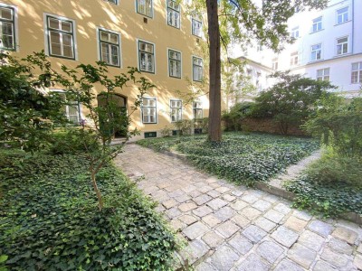 Wohnung in einem Biedermeierhaus in Bestlage
