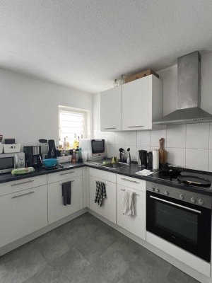 POCHERT IMMOBILIEN - Schöne große Single-Wohnung