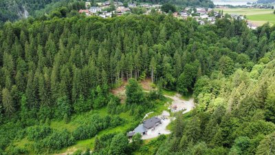 UNIKAT - Rohbau mit Potential auf großem Waldgrundstück mit Quellen