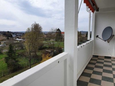 Gemütlichen Dreiraumwohnung mit großem Balkon