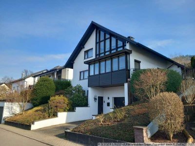 Sehr gepflegtes Haus mit TOP Ausstattung + Ausblick in die Rheinebene ('bezugsfertig')