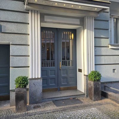 Exklusives Altbau-Domizil am Ku’damm – mit Balkon und Fahrstuhl, ein echter Altbautraum