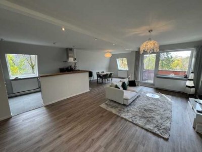 frei lieferbare 2,5 Zimmer-Eigentumwohnung im Dachgeschoss unweit des Hennebergpark