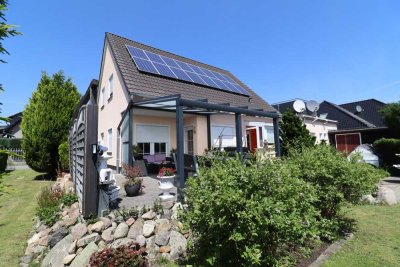 Neuwertiges EFH in Jembke mit Wärmepumpe, Solaranlage u. herrlichem Garten