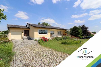 *Sie suchen das Besondere?* Ruhig gelegener Bungalow mit ELW in Sackgassenlage. EINMALIG!