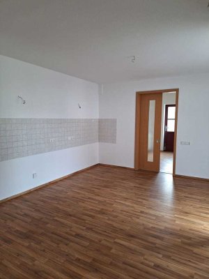 Freundliche 2-Zimmer-EG-Wohnung mit Balkon in Pirna-Südvorstadt
