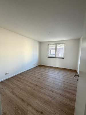Hochwertige Neubauwohnung mit Balkon und 100m² in Köln-Porz-Eil