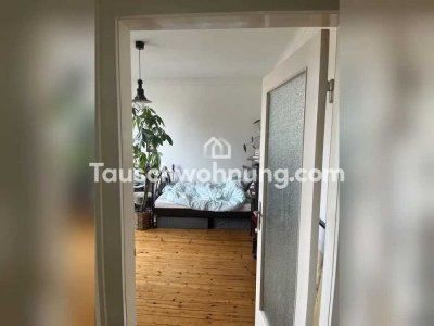 Tauschwohnung: Kleine Altbauwohnung für Größeres